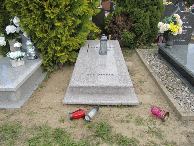 Grób Jan Sarnowski
