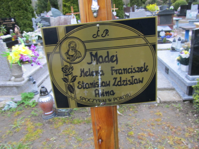 dziecko) Madej 1950 Malbork - Grobonet - Wyszukiwarka osób pochowanych