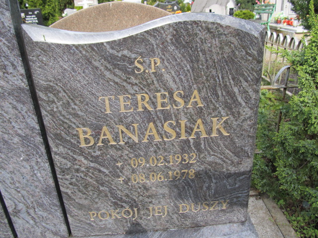 Elwira Banasiak 1954 Malbork - Grobonet - Wyszukiwarka osób pochowanych