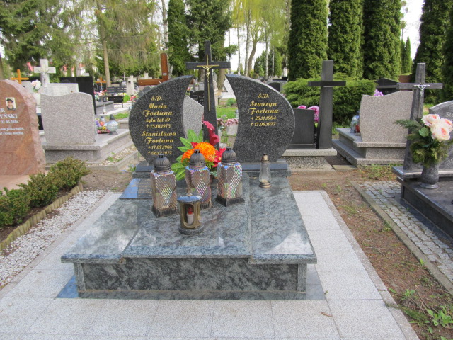 Grób Irena Gołuńska - Muczyńska