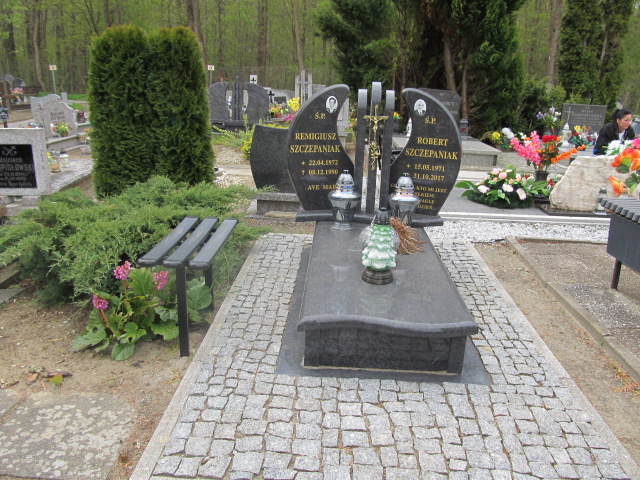 Grób Mariusz Ardziejewski