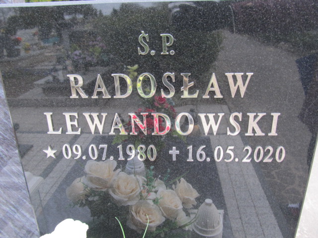 Radosław Lewandowski 1980 Malbork - Grobonet - Wyszukiwarka osób pochowanych